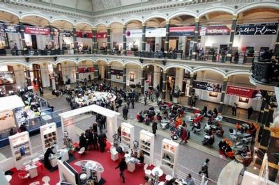 Revistas y catálogos de ARCE, en el Pabellón ICEX del European Film Market de Berlín